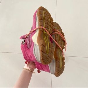 Like new Columbia hiking boots !